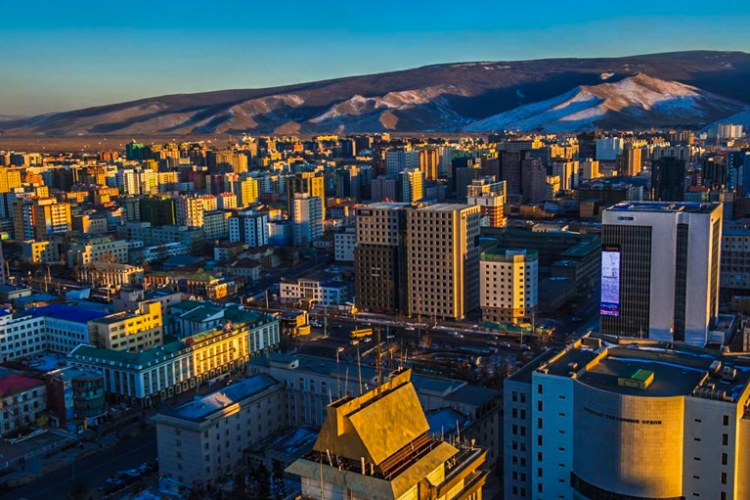 Улаанбаатарт 11 градус дулаан байна