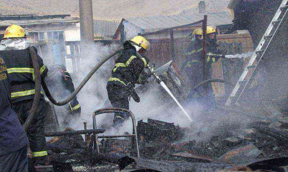 25 настай эмэгтэй 3 настай охины хамт шатаж нас баржээ
